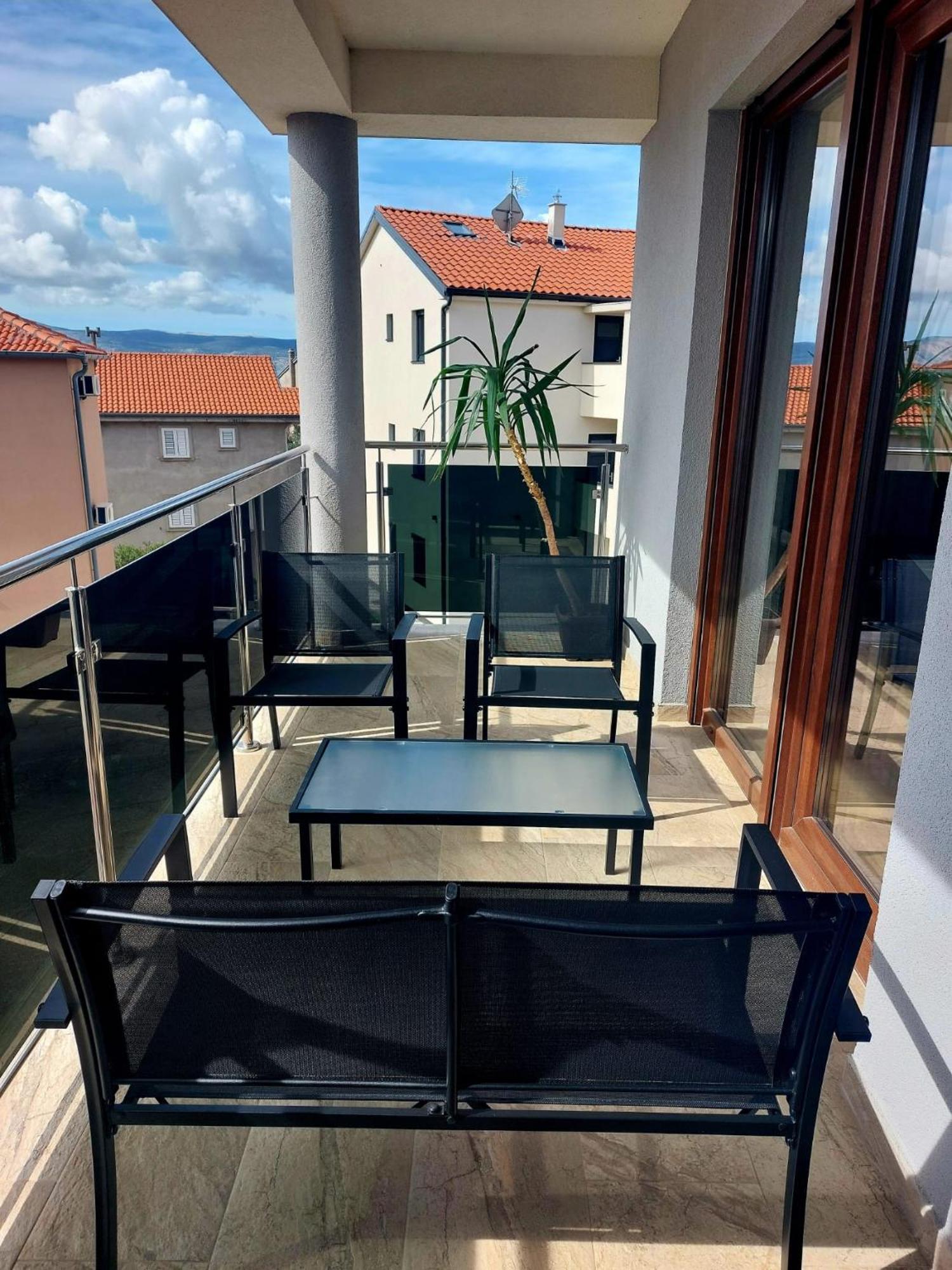 Apartmani Ivana Novi Novi Vinodolski Ngoại thất bức ảnh