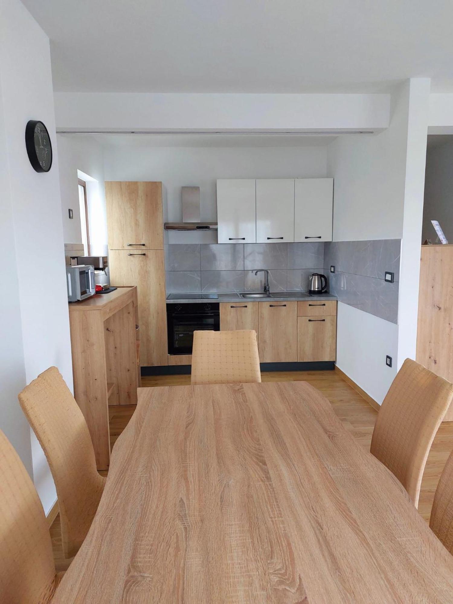 Apartmani Ivana Novi Novi Vinodolski Ngoại thất bức ảnh