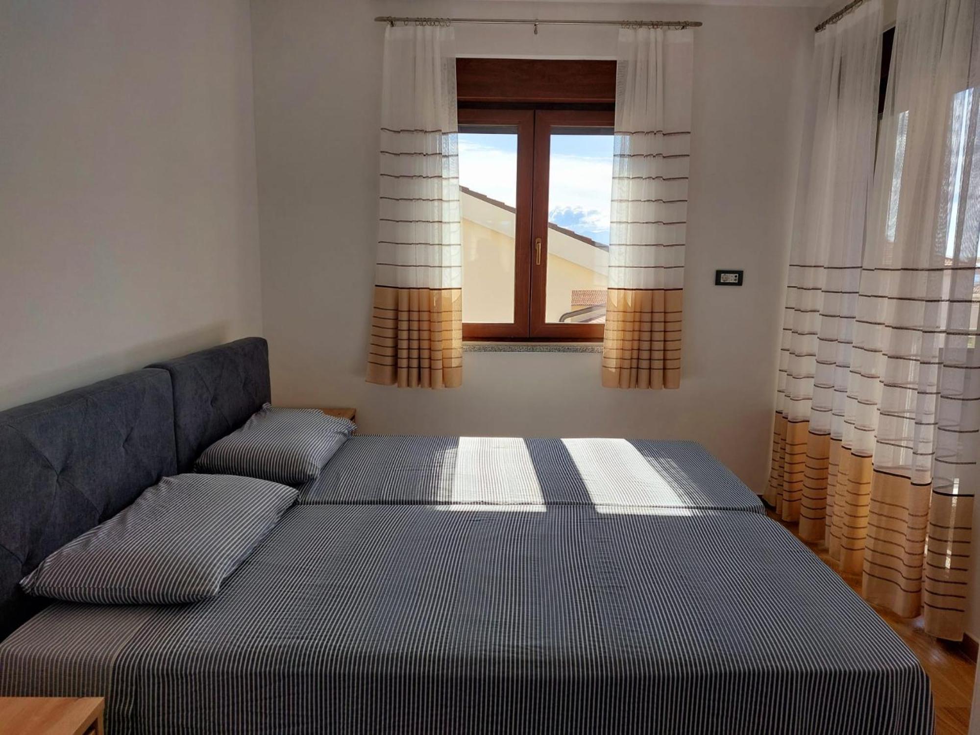 Apartmani Ivana Novi Novi Vinodolski Ngoại thất bức ảnh