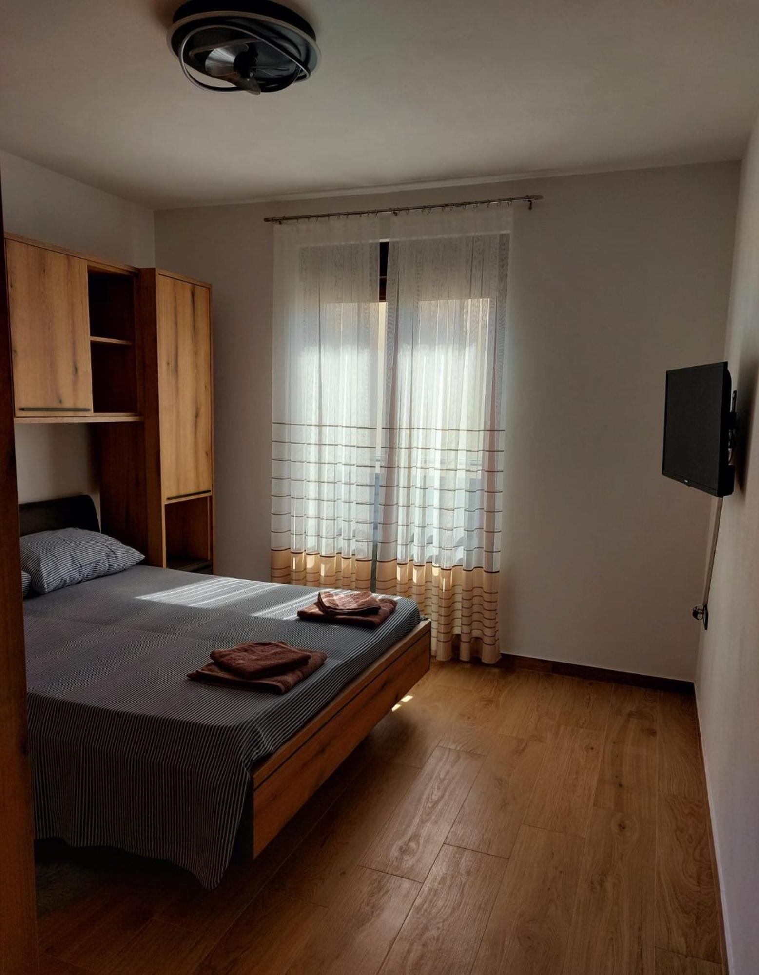 Apartmani Ivana Novi Novi Vinodolski Ngoại thất bức ảnh